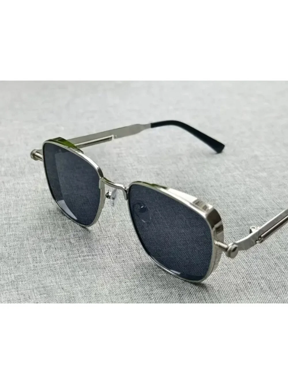 Retro Unisex Square Silver Metal Frame Sunglasses With Black Lenses Spring Hinge
